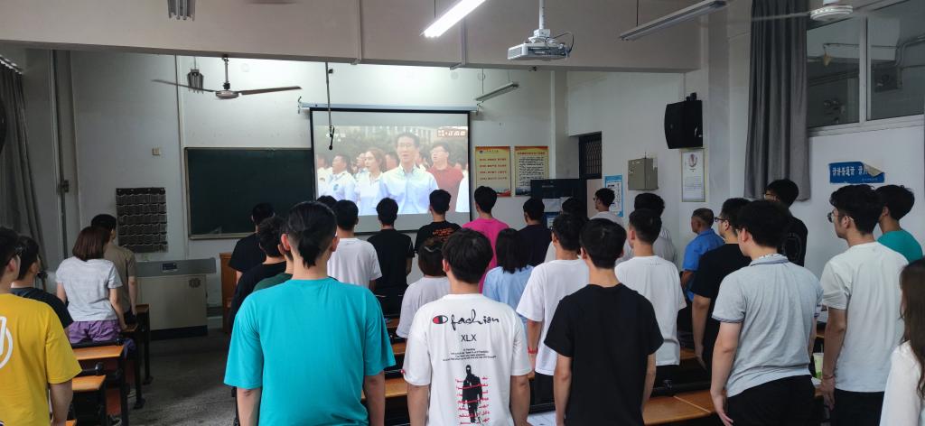 bv伟德国际1946庆祝中国共产党成立100周年大会直播观看照片-员工